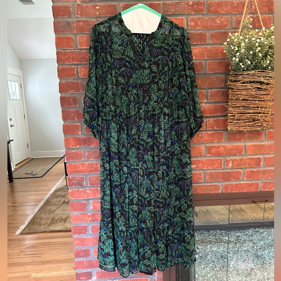 Torrid Size 1 Maxi Chiffon Clip Dot Pleated Black Dress with Green & Navy Floral - Picture 2 of 7